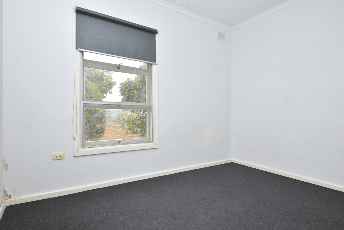 82 Flinders Avenue, Whyalla Stuart, SA 5608