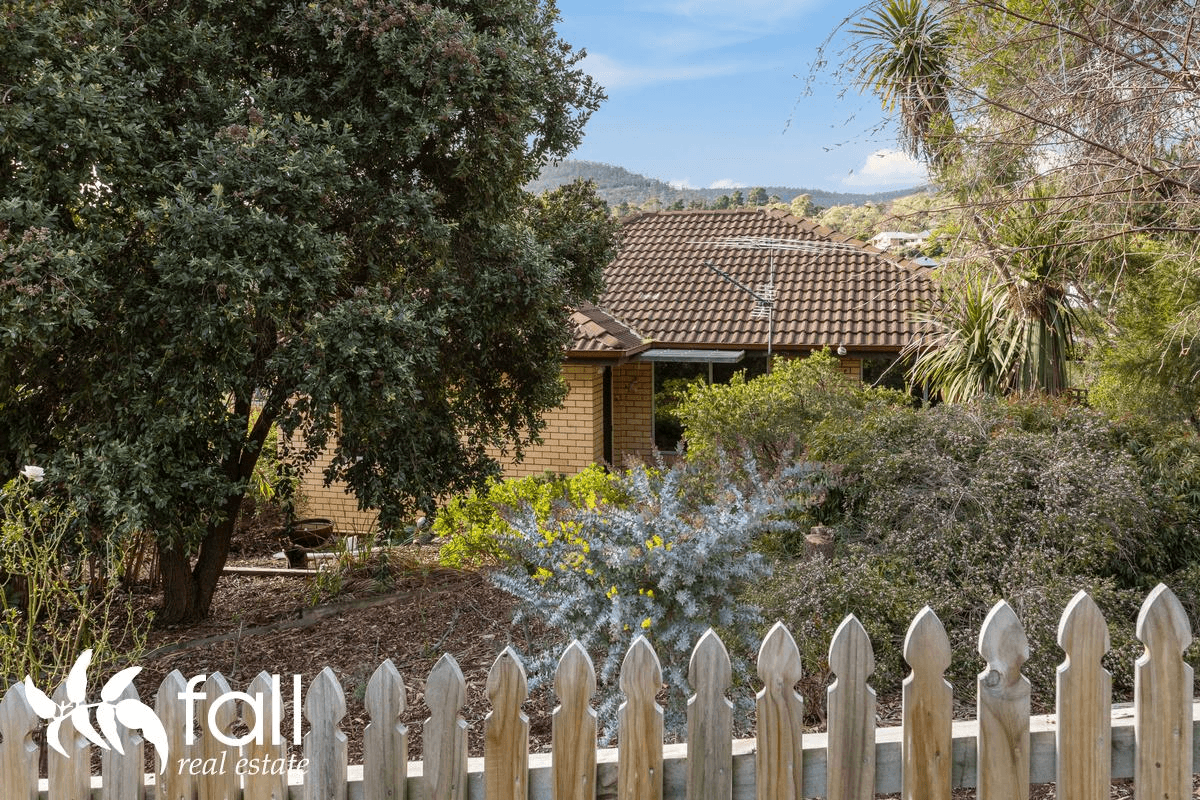 46 St Helens Street, LINDISFARNE, TAS 7015