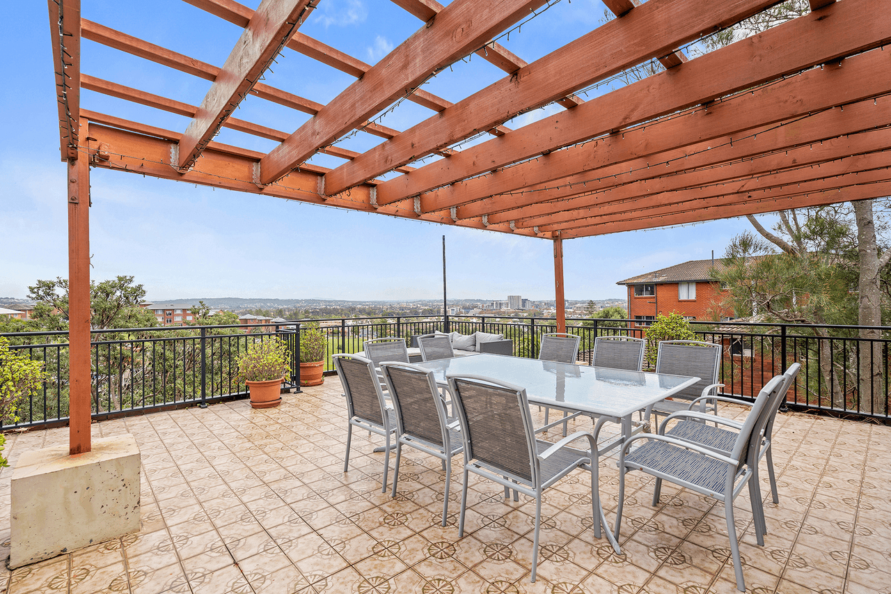 2/48 Nesca Parade, The Hill, NSW 2300