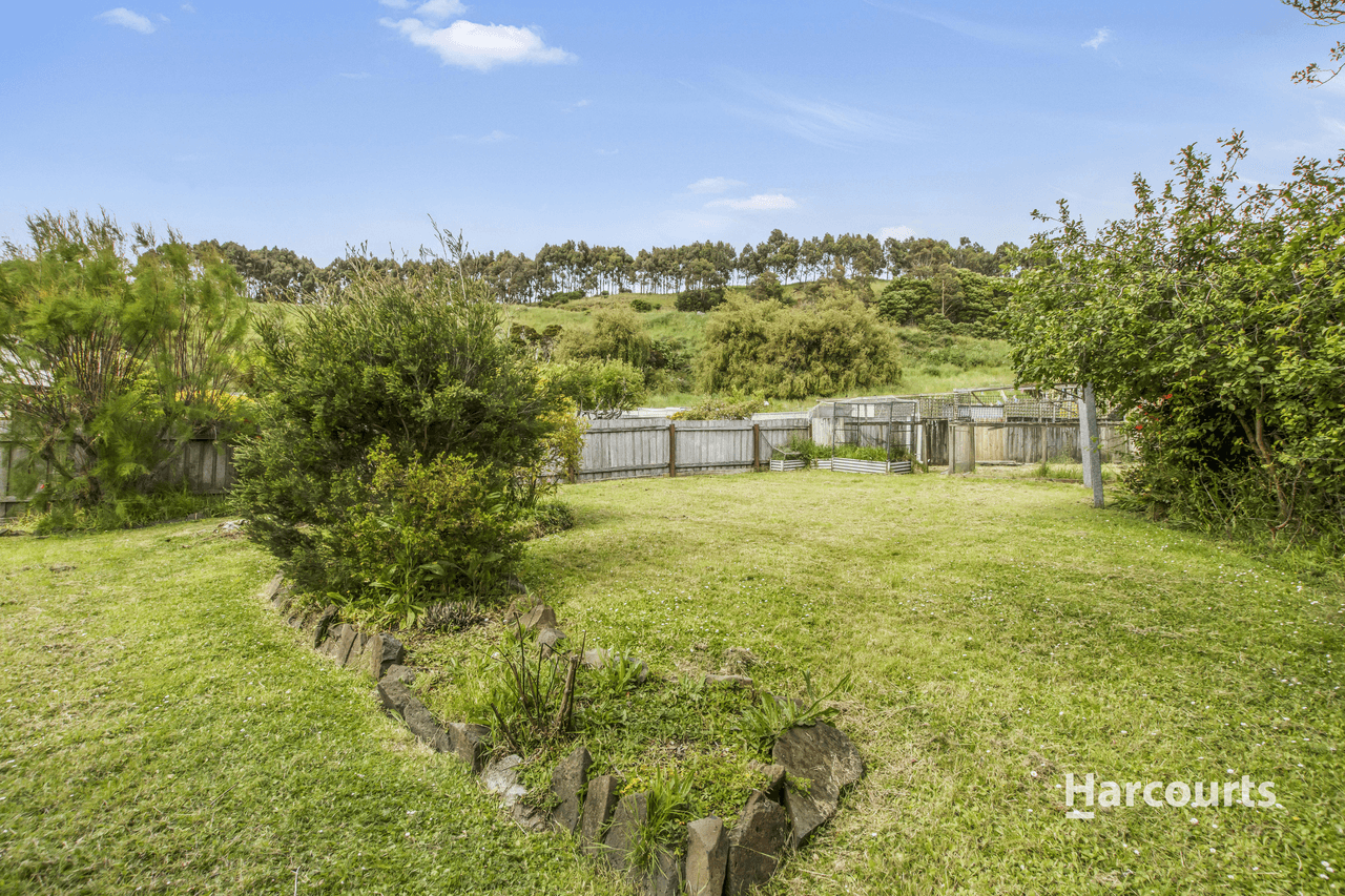 8 Arthur Street, OCEAN VISTA, TAS 7320