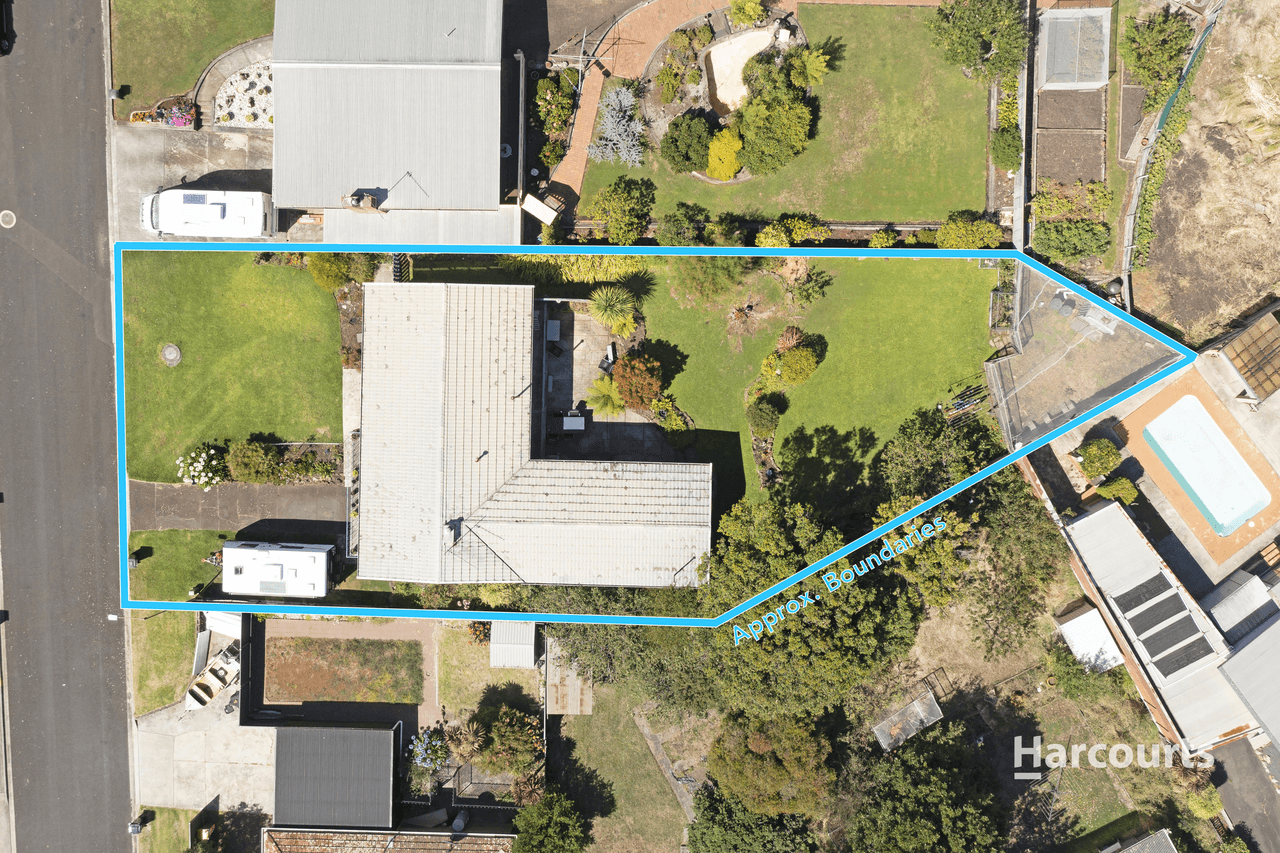 8 Arthur Street, OCEAN VISTA, TAS 7320