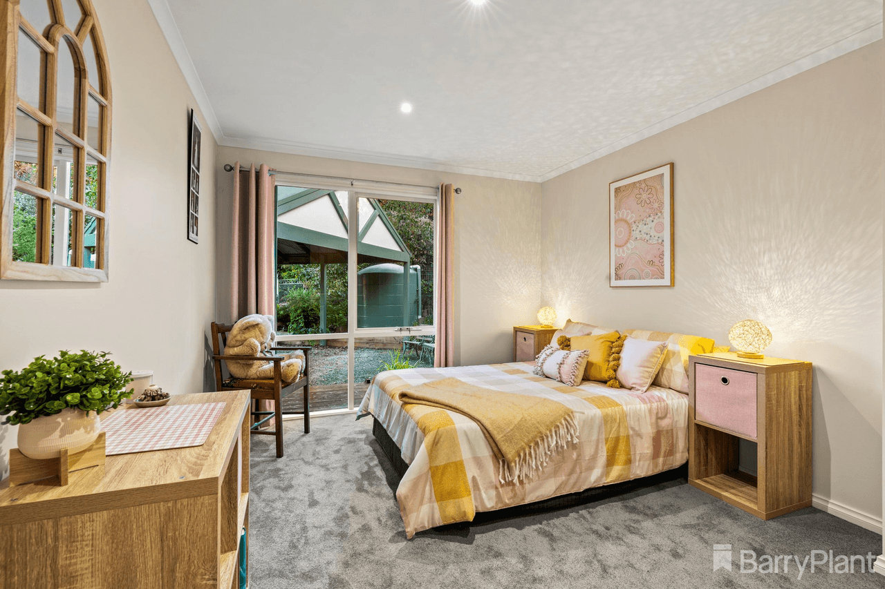 23 Bellbird Crescent, EMERALD, VIC 3782