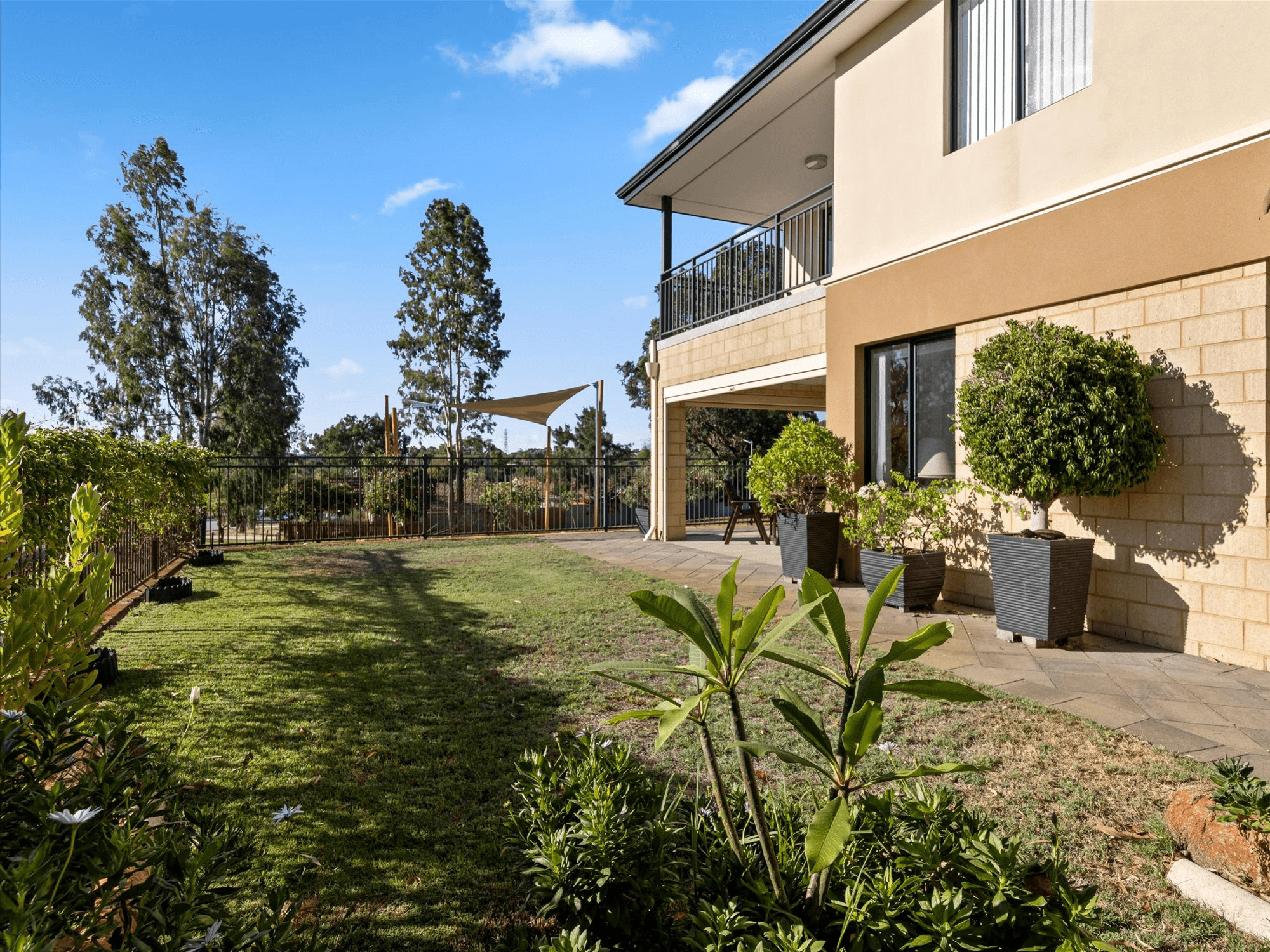 54 Bourbon Street, HAMILTON HILL, WA 6163