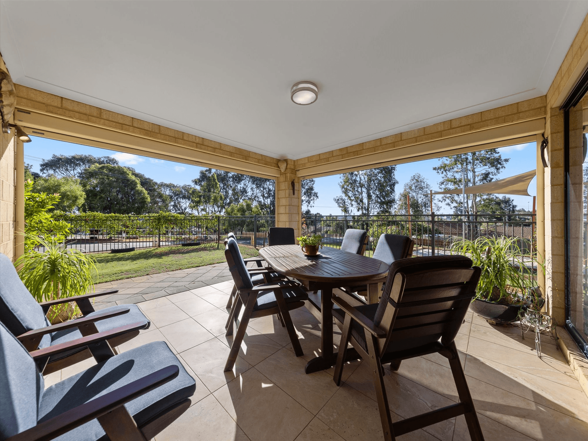 54 Bourbon Street, HAMILTON HILL, WA 6163