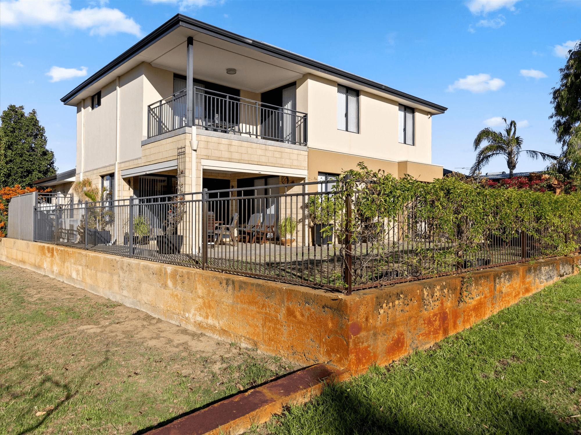 54 Bourbon Street, HAMILTON HILL, WA 6163