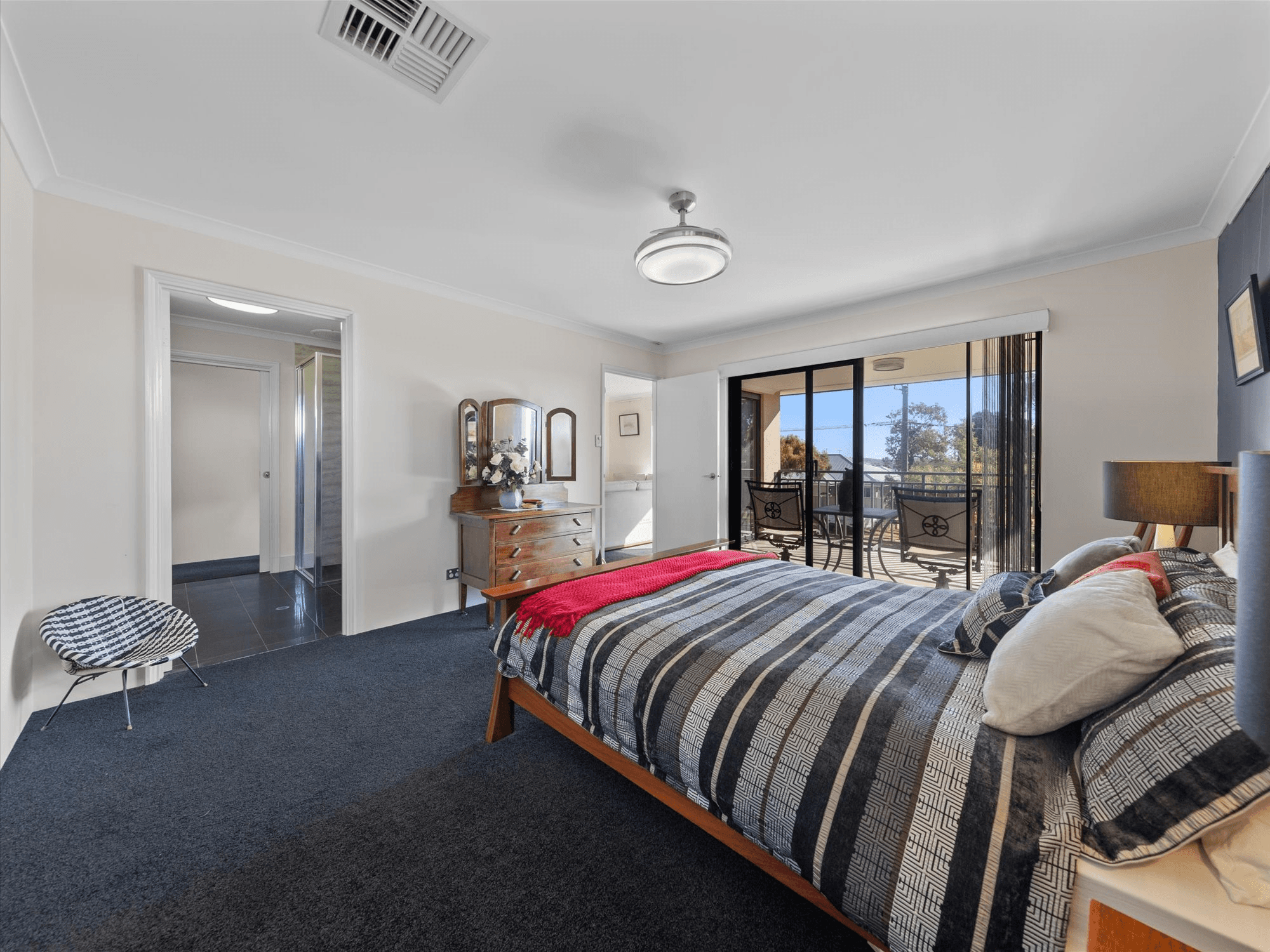 54 Bourbon Street, HAMILTON HILL, WA 6163