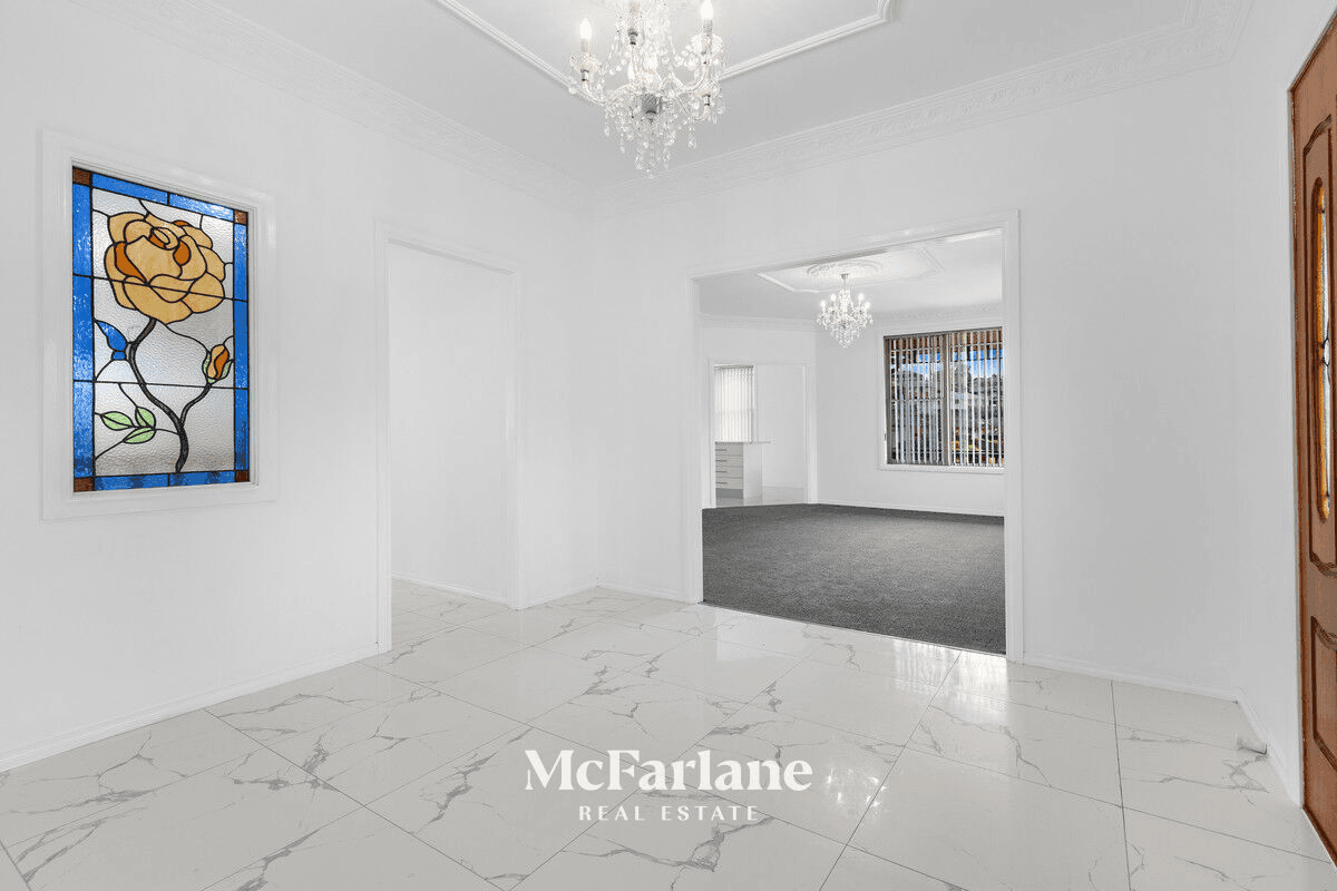 2 Hume Close, Macquarie Hills, NSW 2285