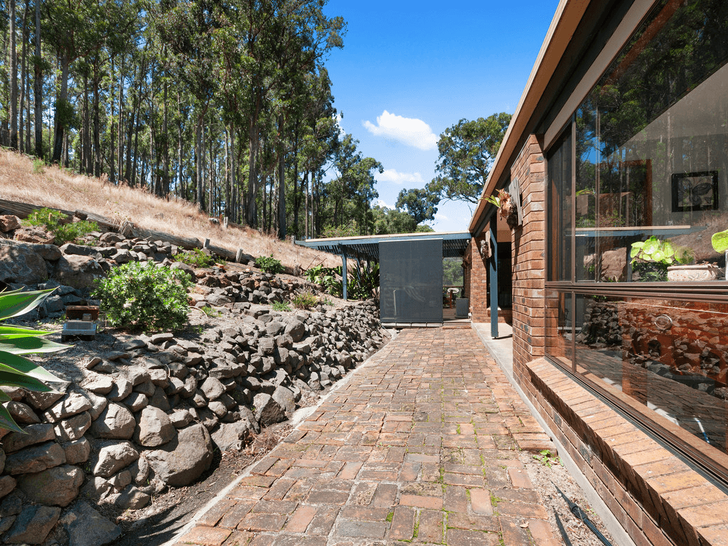 275  Whitelaws Track, YARRAM, VIC 3971