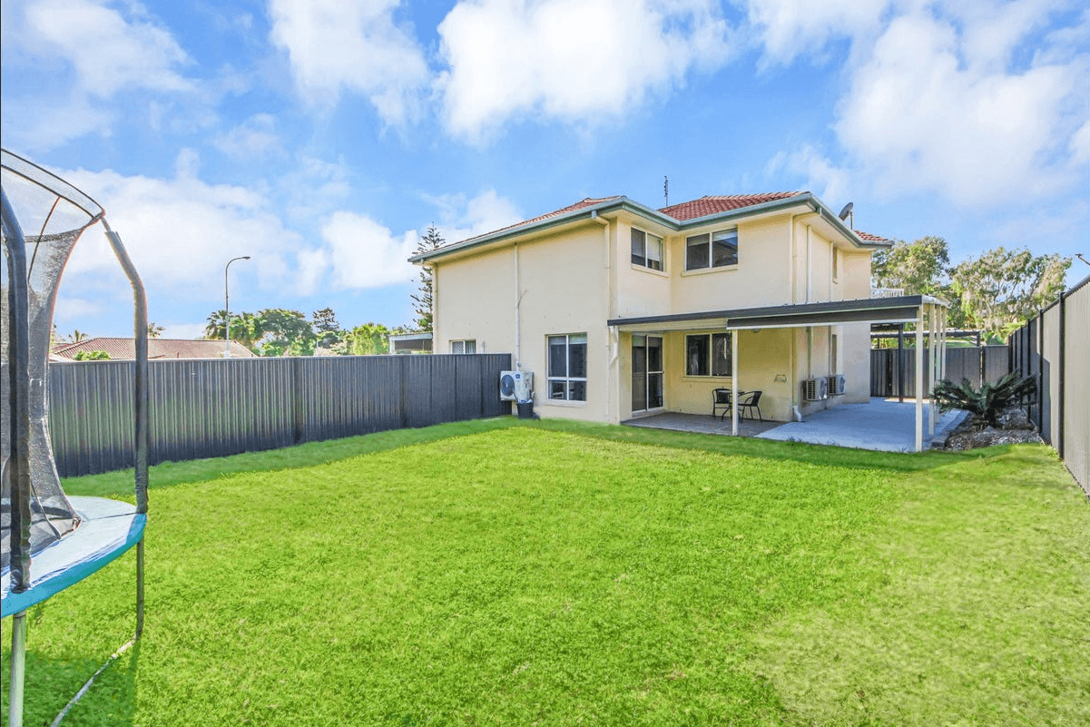 1/150 Greenacre Drive, PARKWOOD, QLD 4214