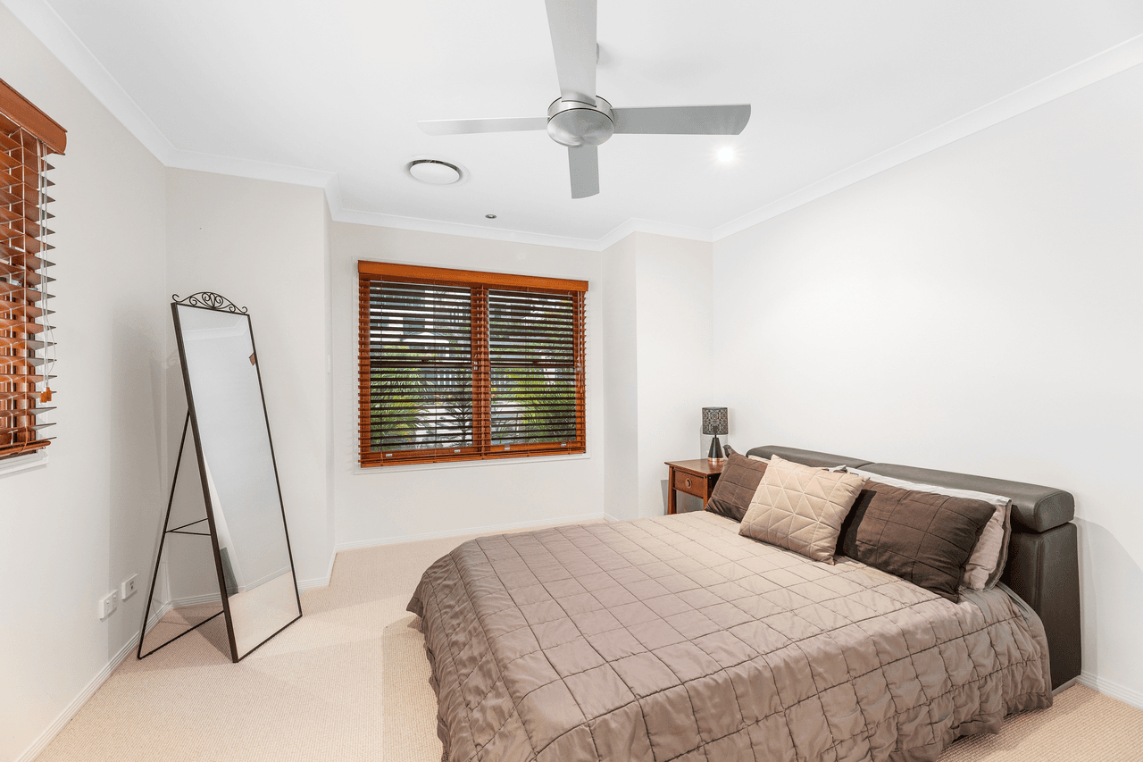 2/80 Philip Street, HAWTHORNE, QLD 4171