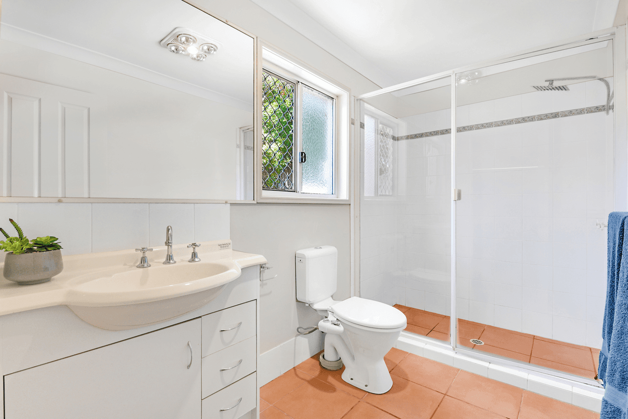 8 Trentham Court, PARKWOOD, QLD 4214