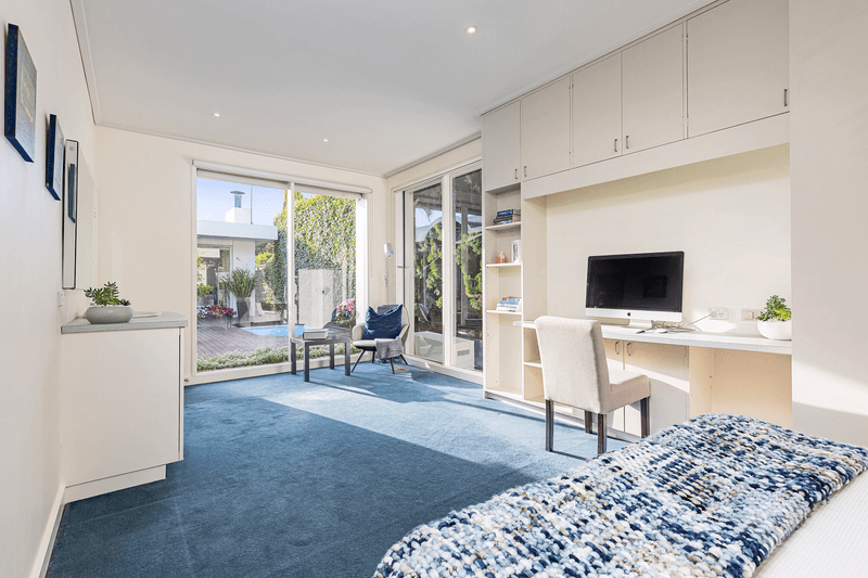 12 Farleigh Grove, Brighton, VIC 3186