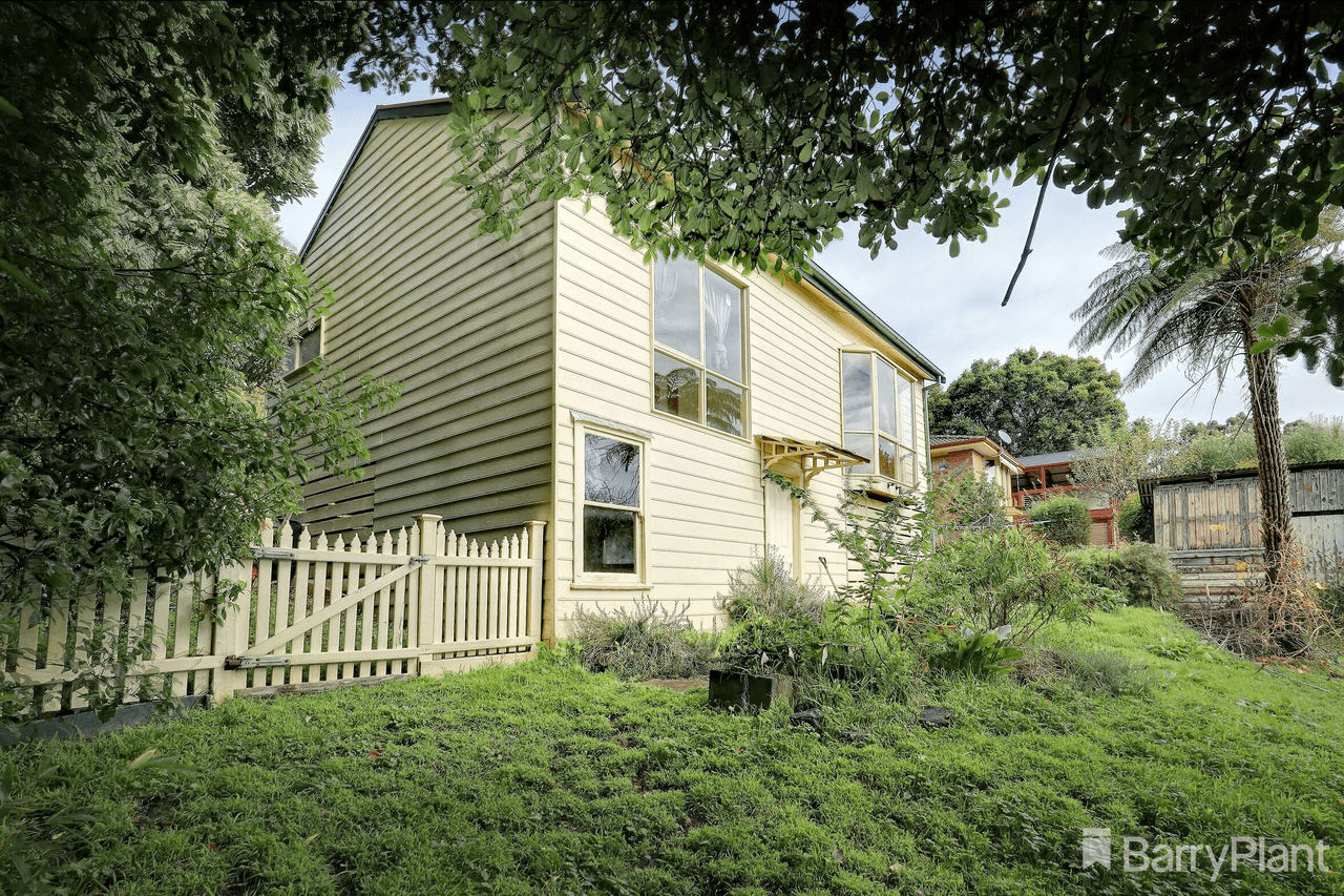 20 Berrys Road, EMERALD, VIC 3782