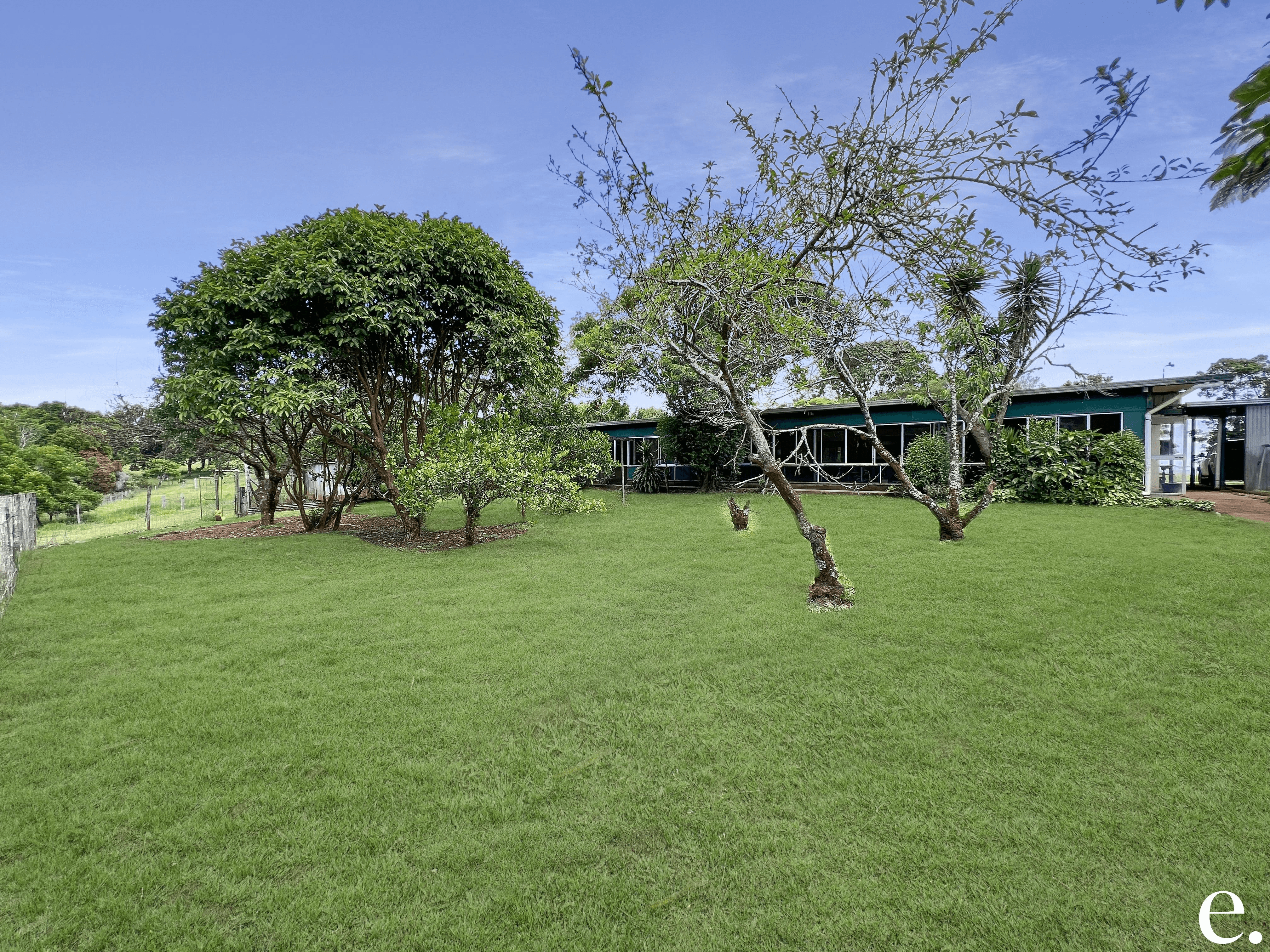 39 East Evelyn Rd, MILLAA MILLAA, QLD 4886