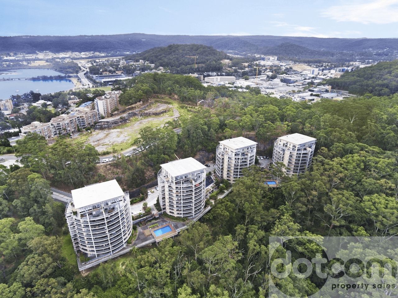 435/80 John Whiteway Drive, Gosford, NSW 2250