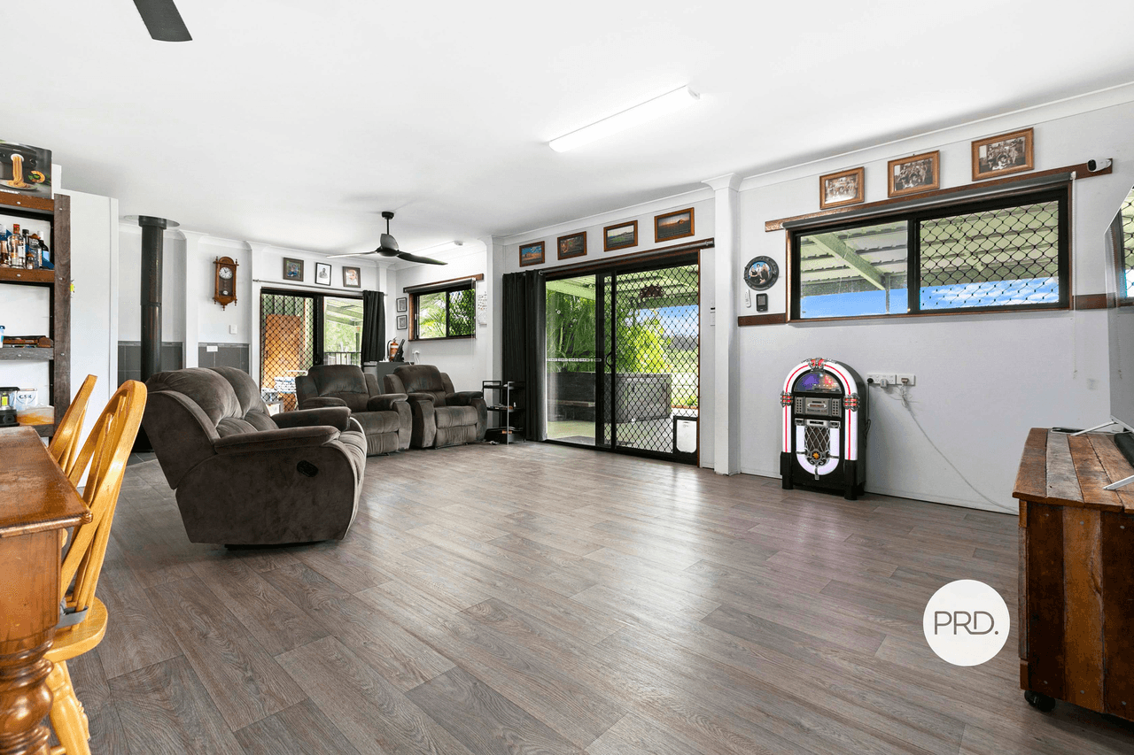 25 Eaton Street, BROOWEENA, QLD 4620