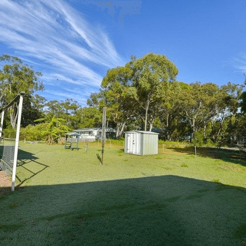 32-34 Darwallah Avenue, RUSSELL ISLAND, QLD 4184