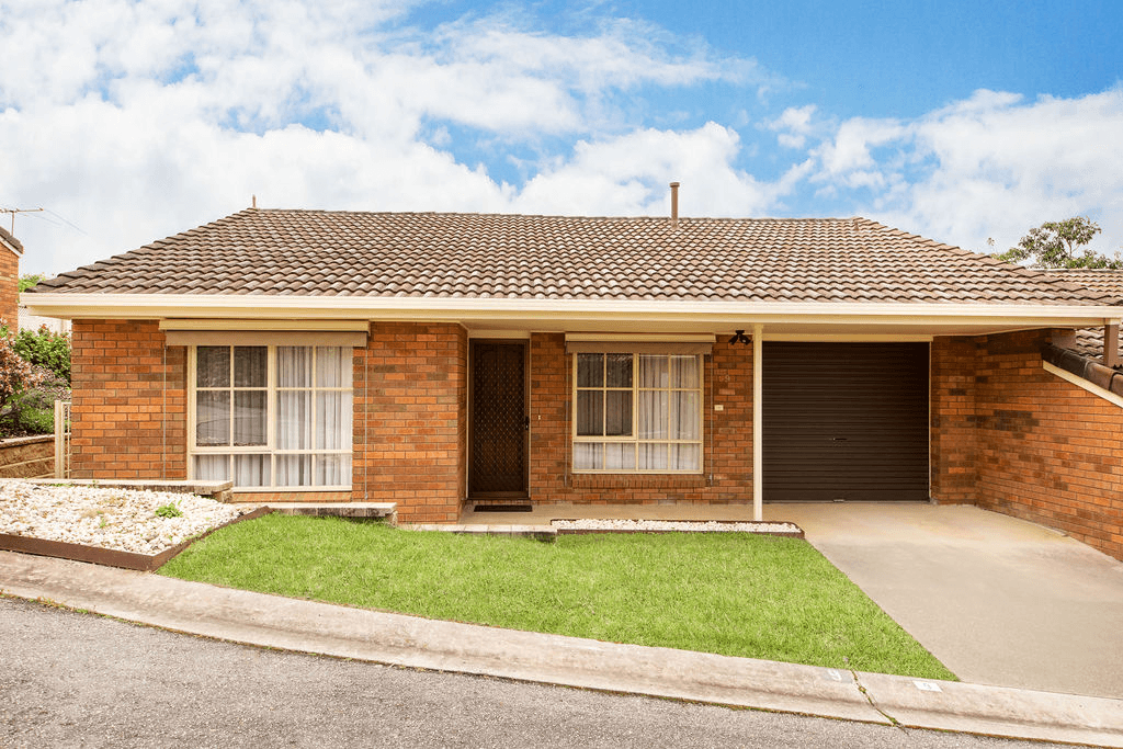 9 Brookside Court, West Albury, NSW 2640