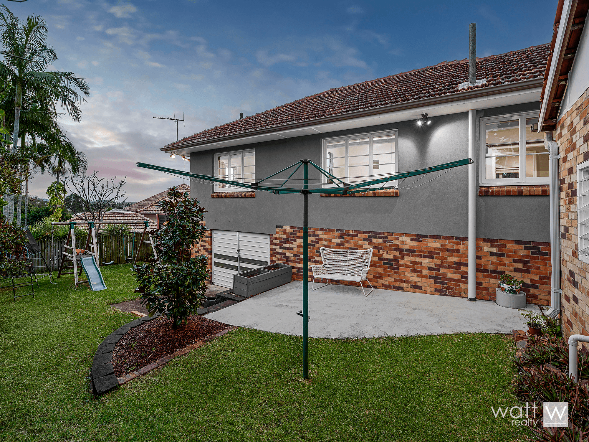 1 Roderick Street, Wavell Heights, QLD 4012