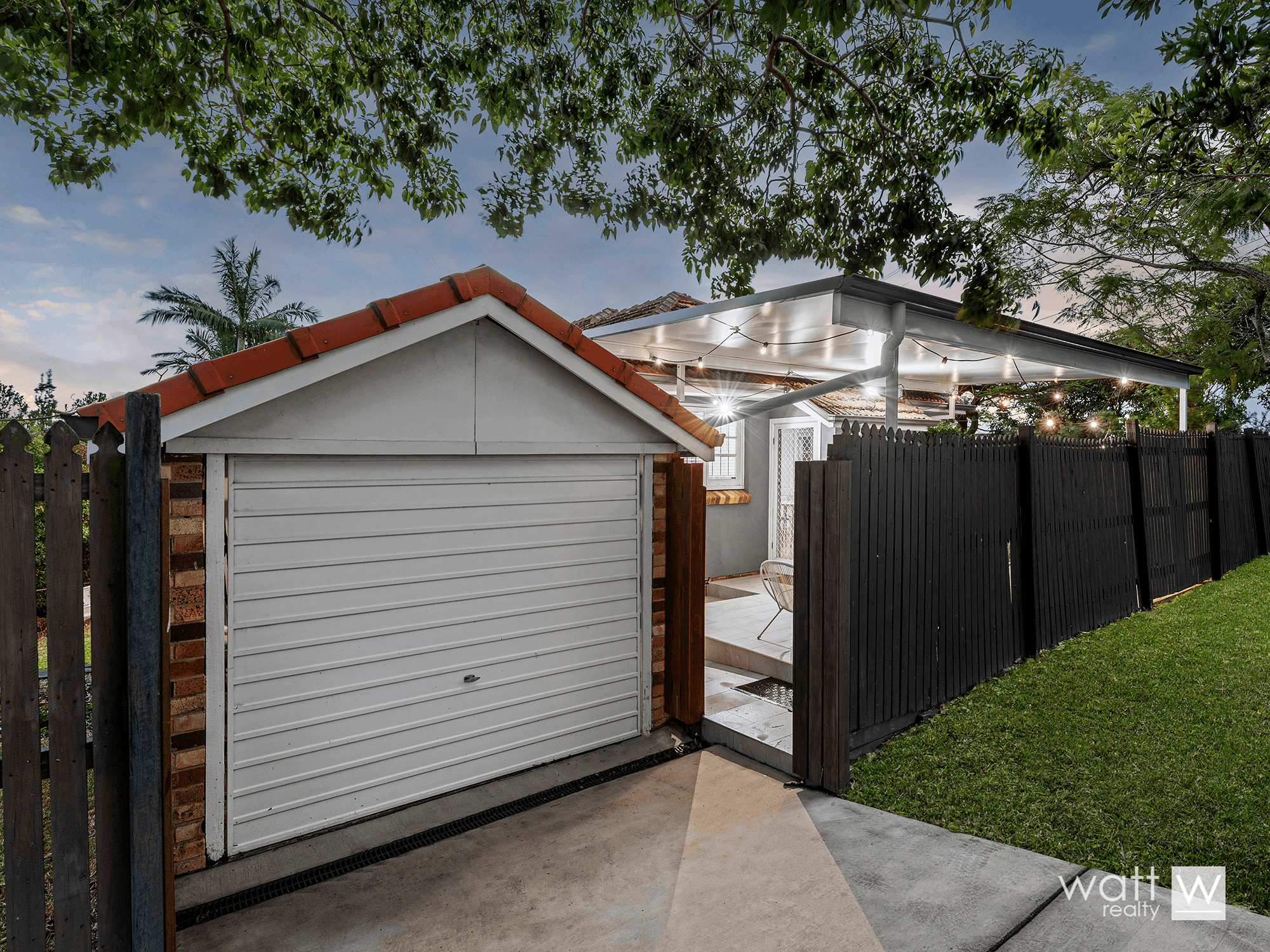 1 Roderick Street, Wavell Heights, QLD 4012