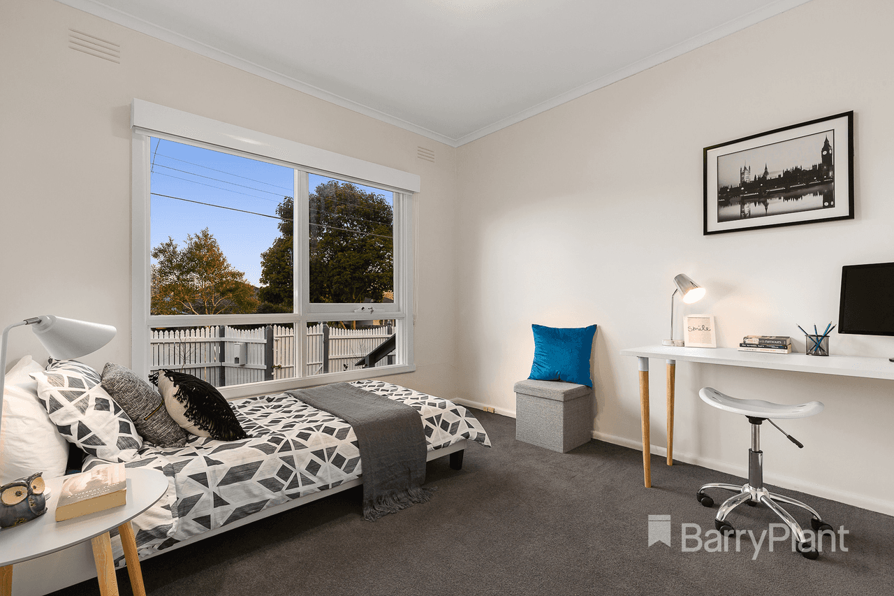 1 Lake Avenue, Mitcham, VIC 3132