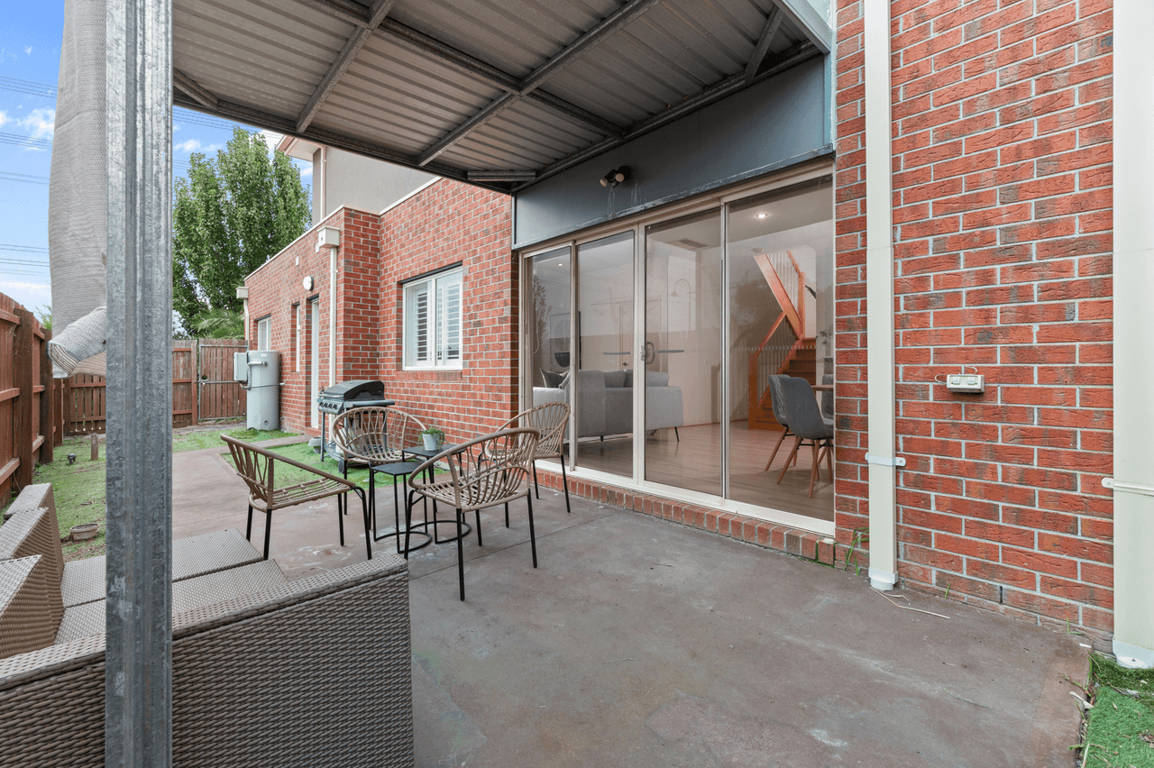 2 Quarterhorse Drive, SOUTH MORANG, VIC 3752