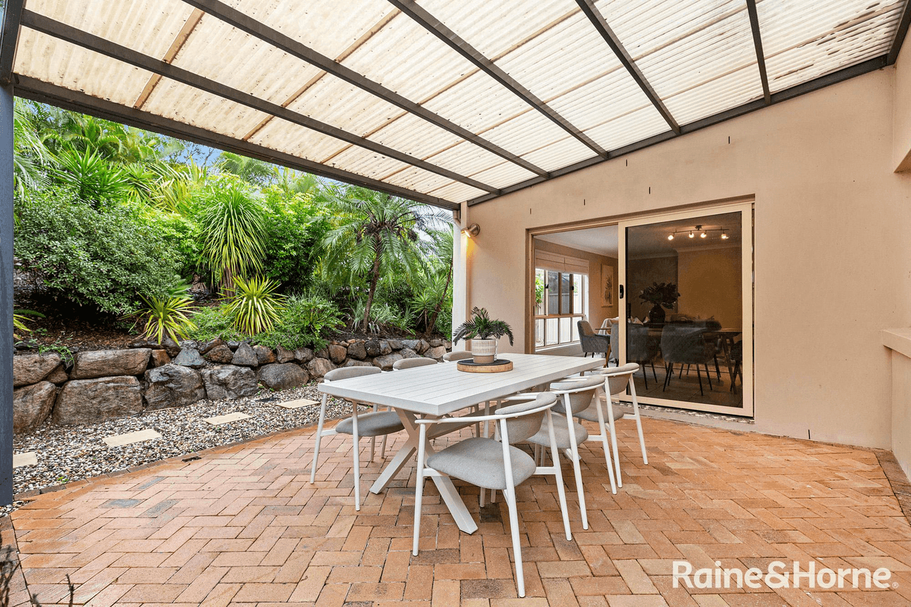 3 Toddington Street, CHAPEL HILL, QLD 4069