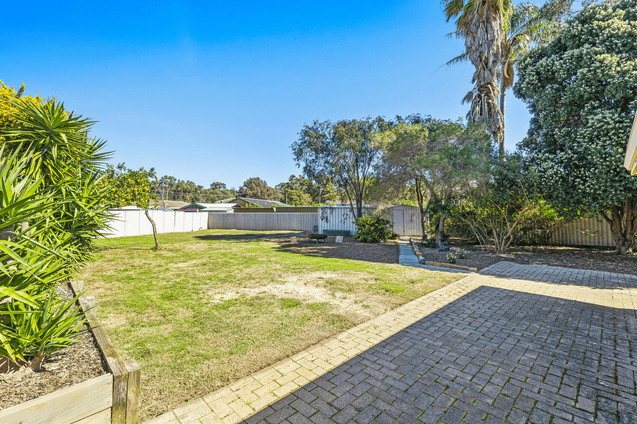 17a Stanton Crescent, GREENWOOD, WA 6024