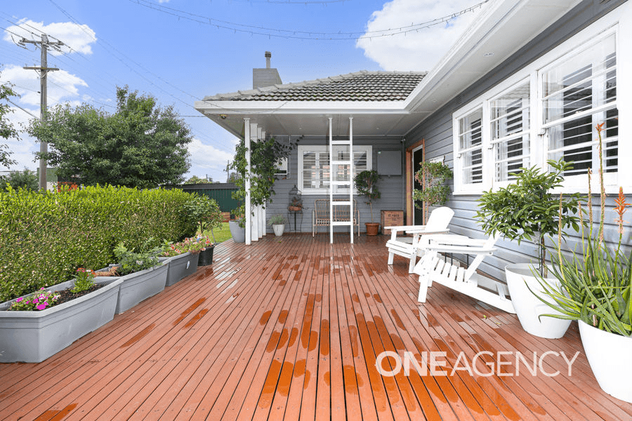 49 CHASTON STREET, WAGGA WAGGA, NSW 2650