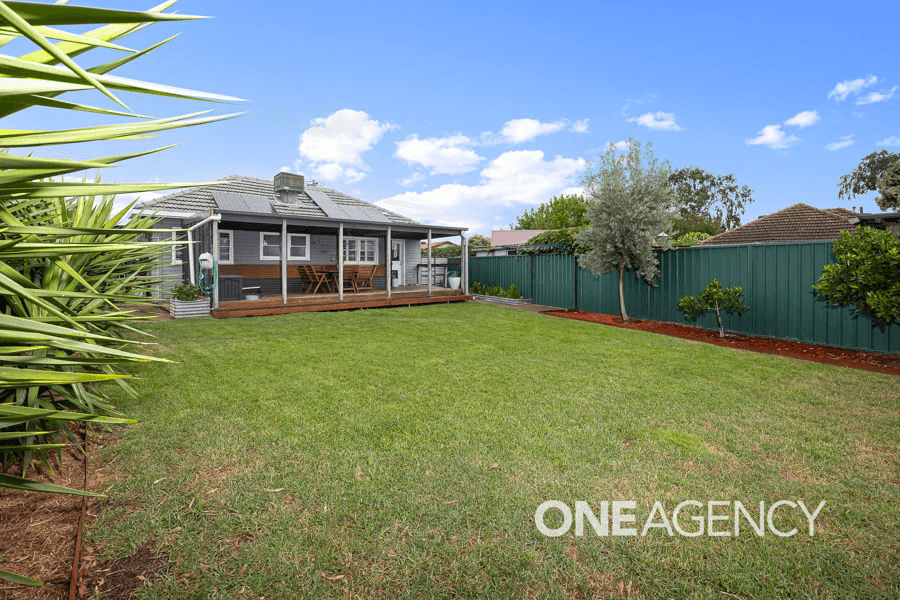 49 CHASTON STREET, WAGGA WAGGA, NSW 2650