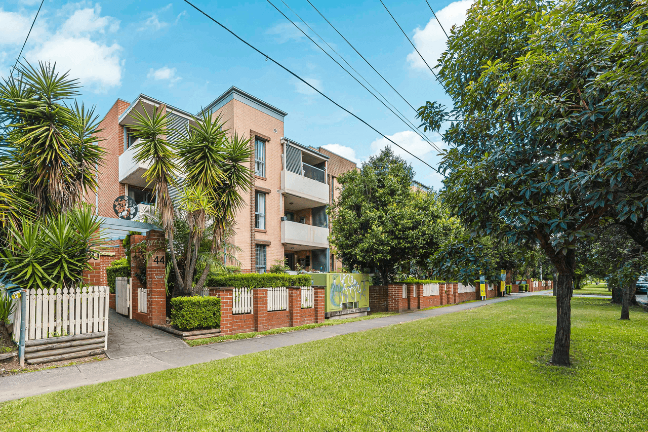 62/30-44 RAILWAY Terrace, GRANVILLE, NSW 2142