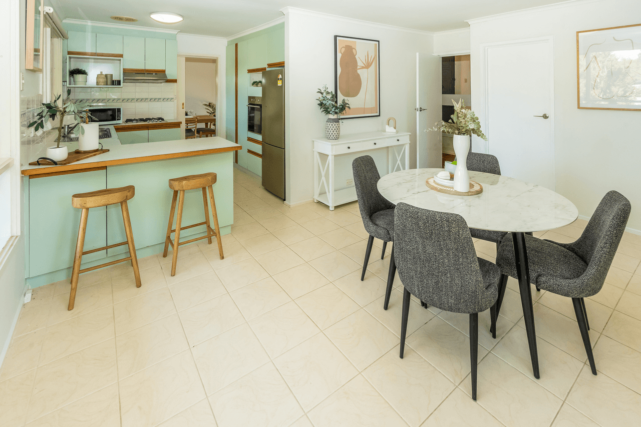 6 Glenville Road, GLEN WAVERLEY, VIC 3150