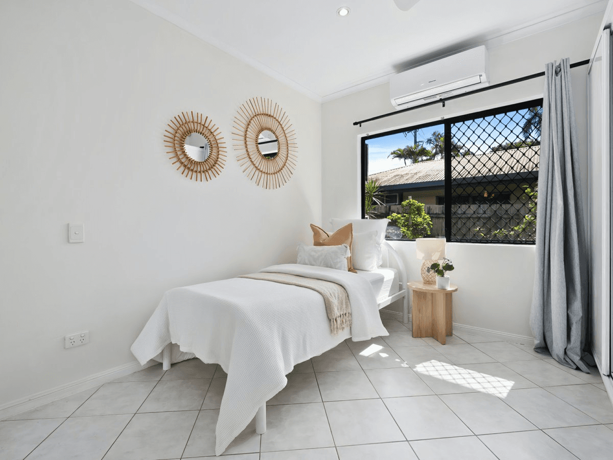 89 Cedar Road, PALM COVE, QLD 4879