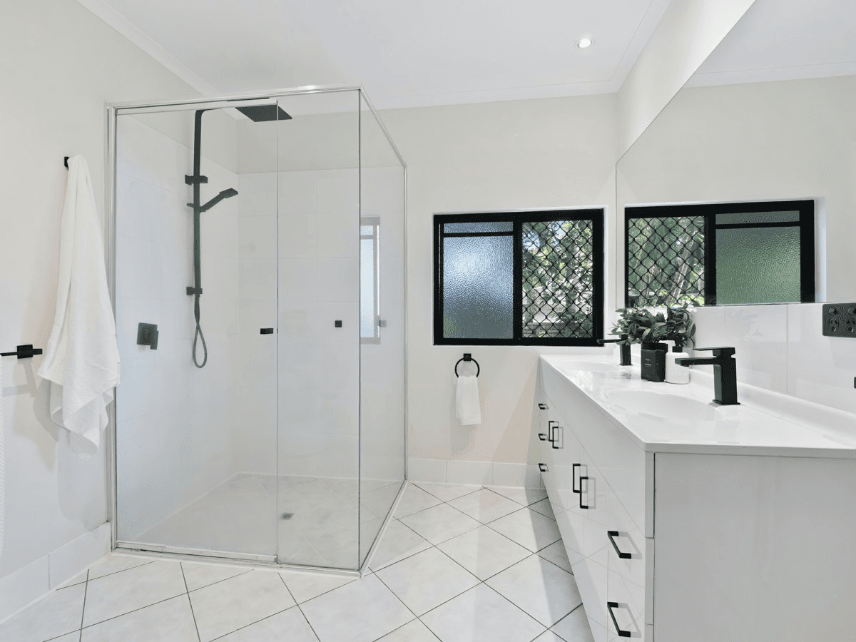89 Cedar Road, PALM COVE, QLD 4879