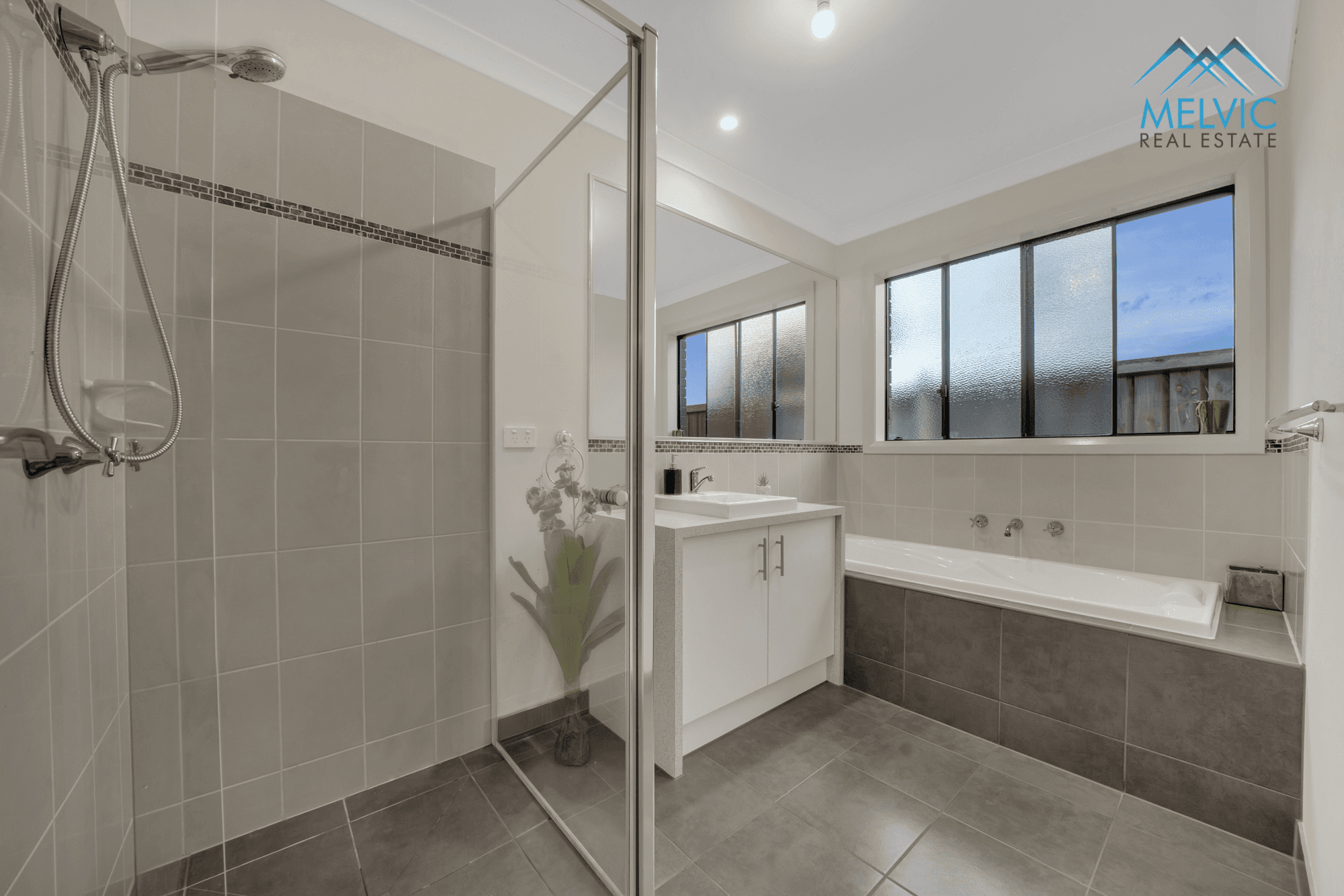 23 Lancashire Drive, CRANBOURNE NORTH, VIC 3977