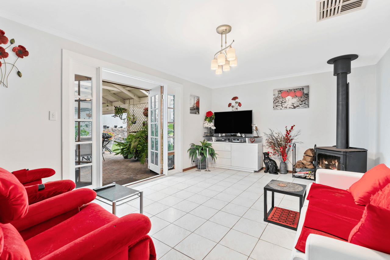 14 Hazel Street, GOOLWA BEACH, SA 5214