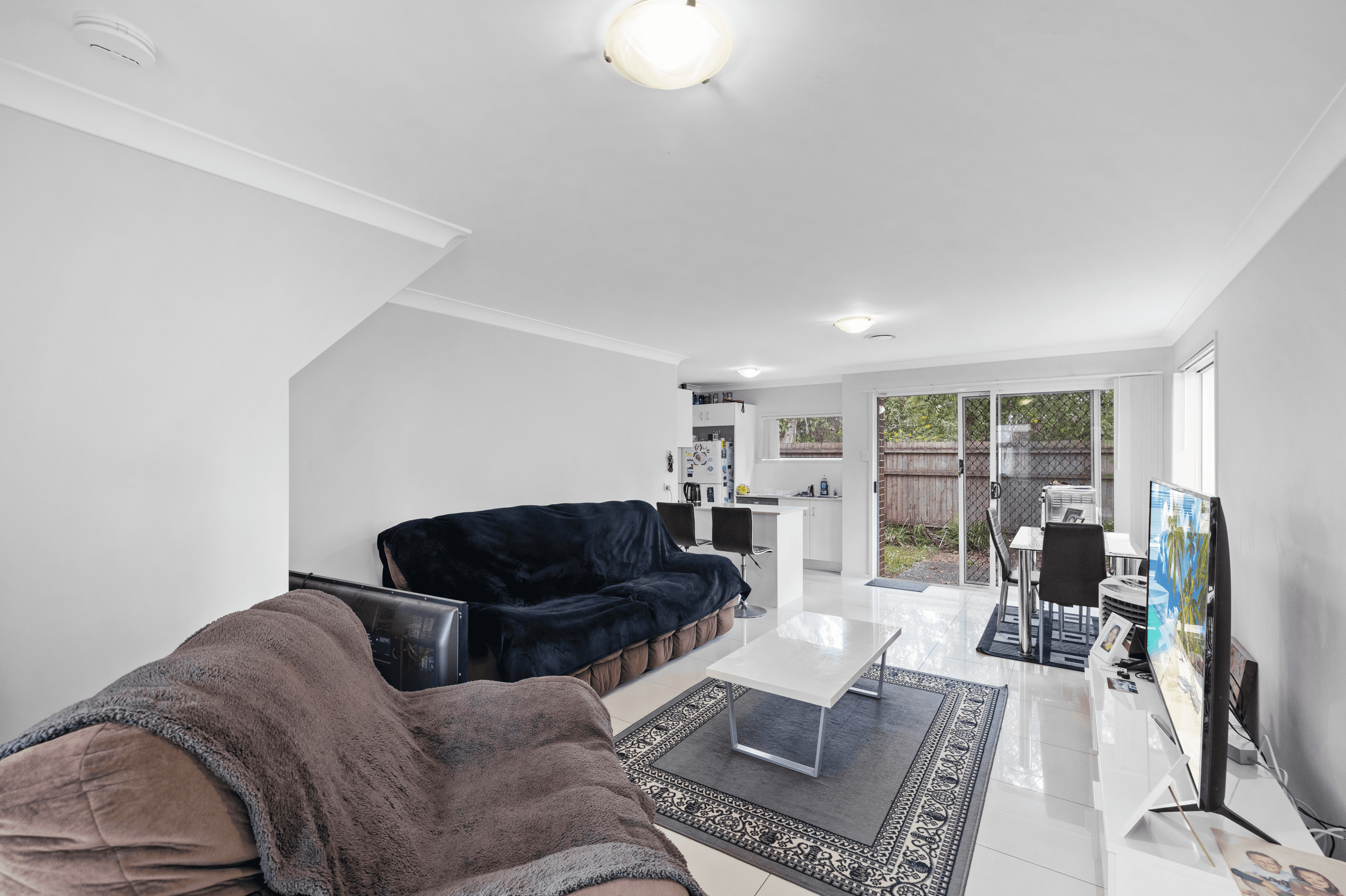 8/10 Veronica Court, KALLANGUR, QLD 4503