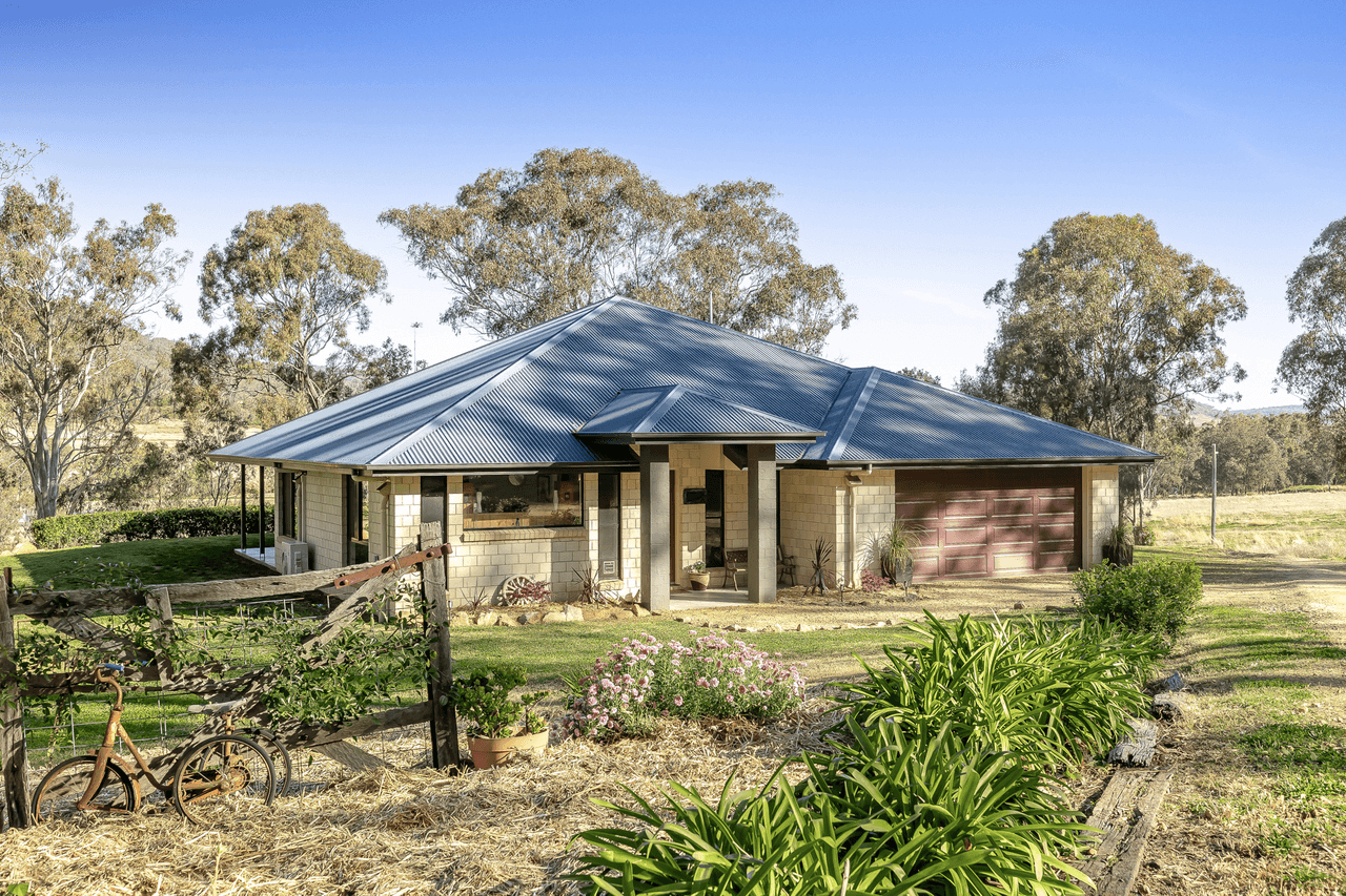 3747 Gatton-Clifton Road, HIRSTGLEN, QLD 4359