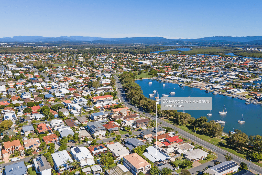 28 Muscovey Avenue, PARADISE POINT, QLD 4216