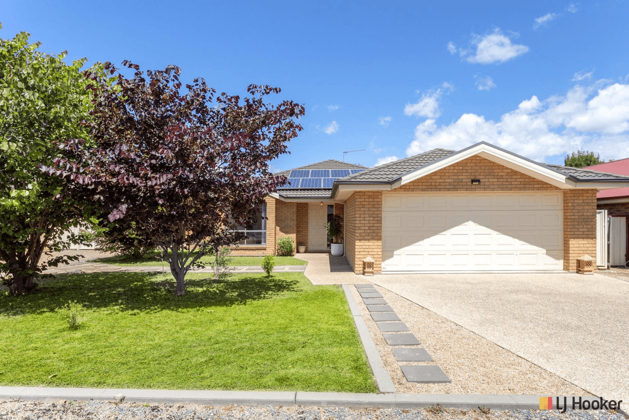 10 Hyland Drive, BUNGENDORE, NSW 2621