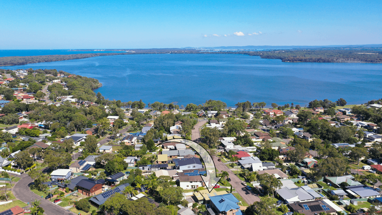 27 Lakeway Drive, LAKE MUNMORAH, NSW 2259