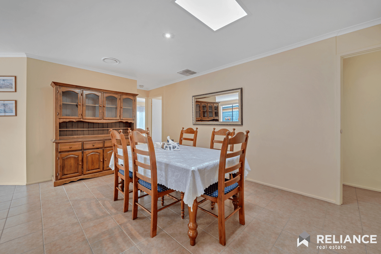 32 Flemington Crescent, Werribee, VIC 3030