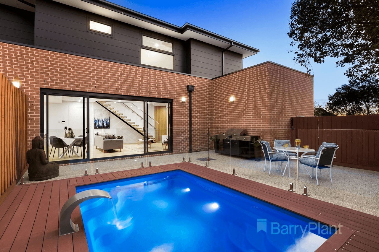 12 Fernley Avenue, Macleod, VIC 3085