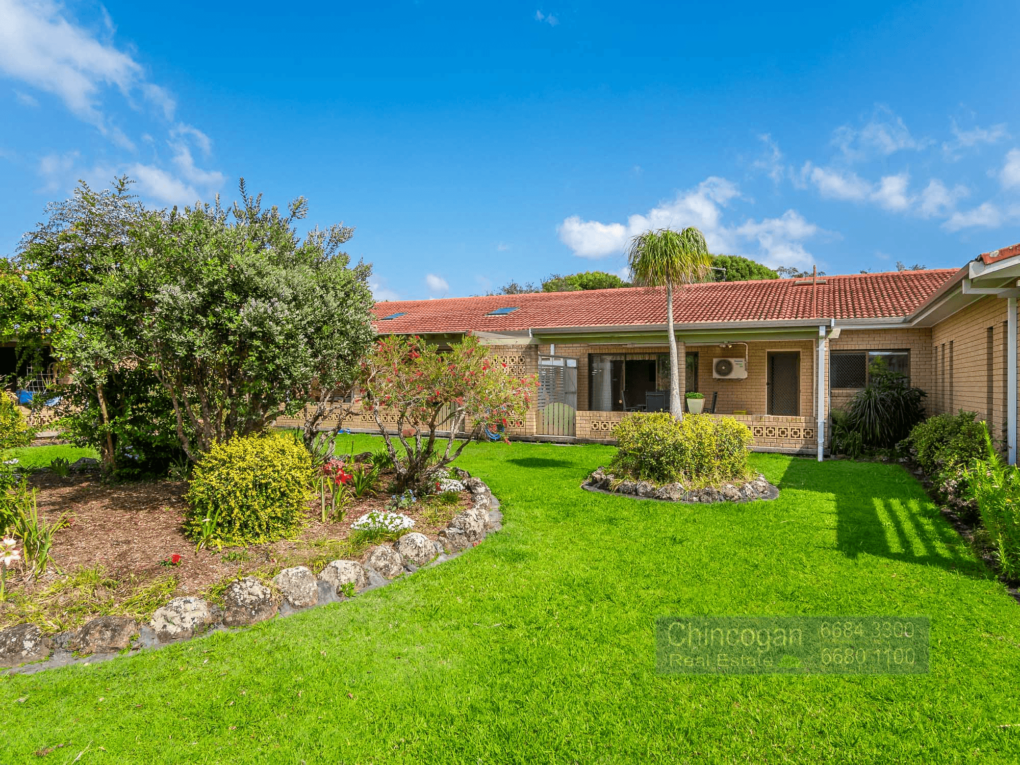 2/16 Balemo Drive, OCEAN SHORES, NSW 2483