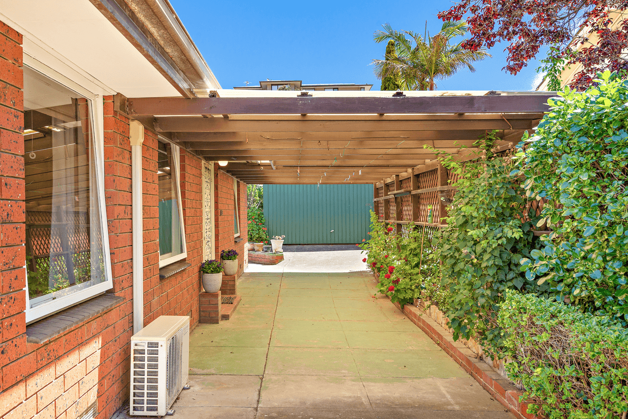 2 Wearing Street, PORT NOARLUNGA, SA 5167