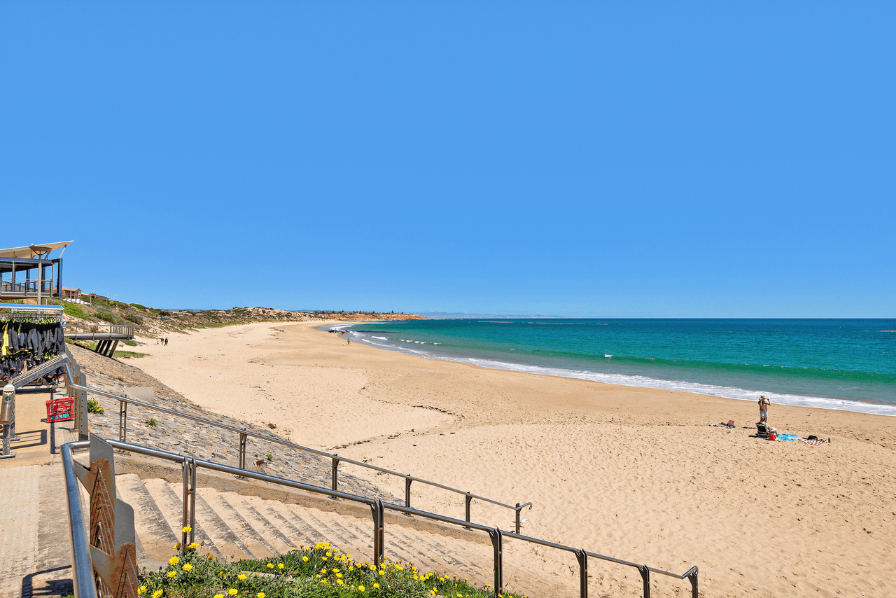 2 Wearing Street, PORT NOARLUNGA, SA 5167