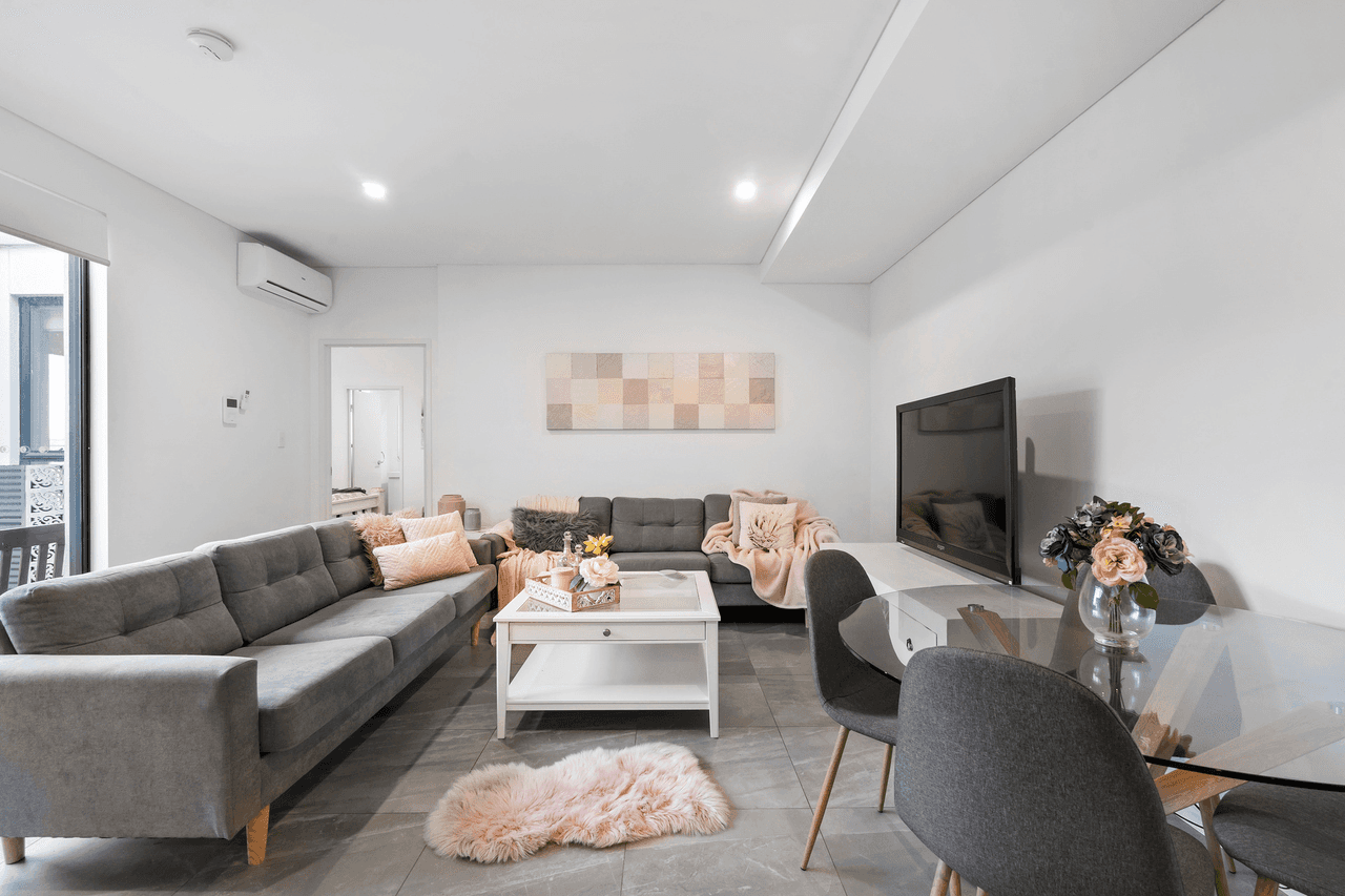 304/161-163 Great Western Highway, Mays Hill, NSW 2145