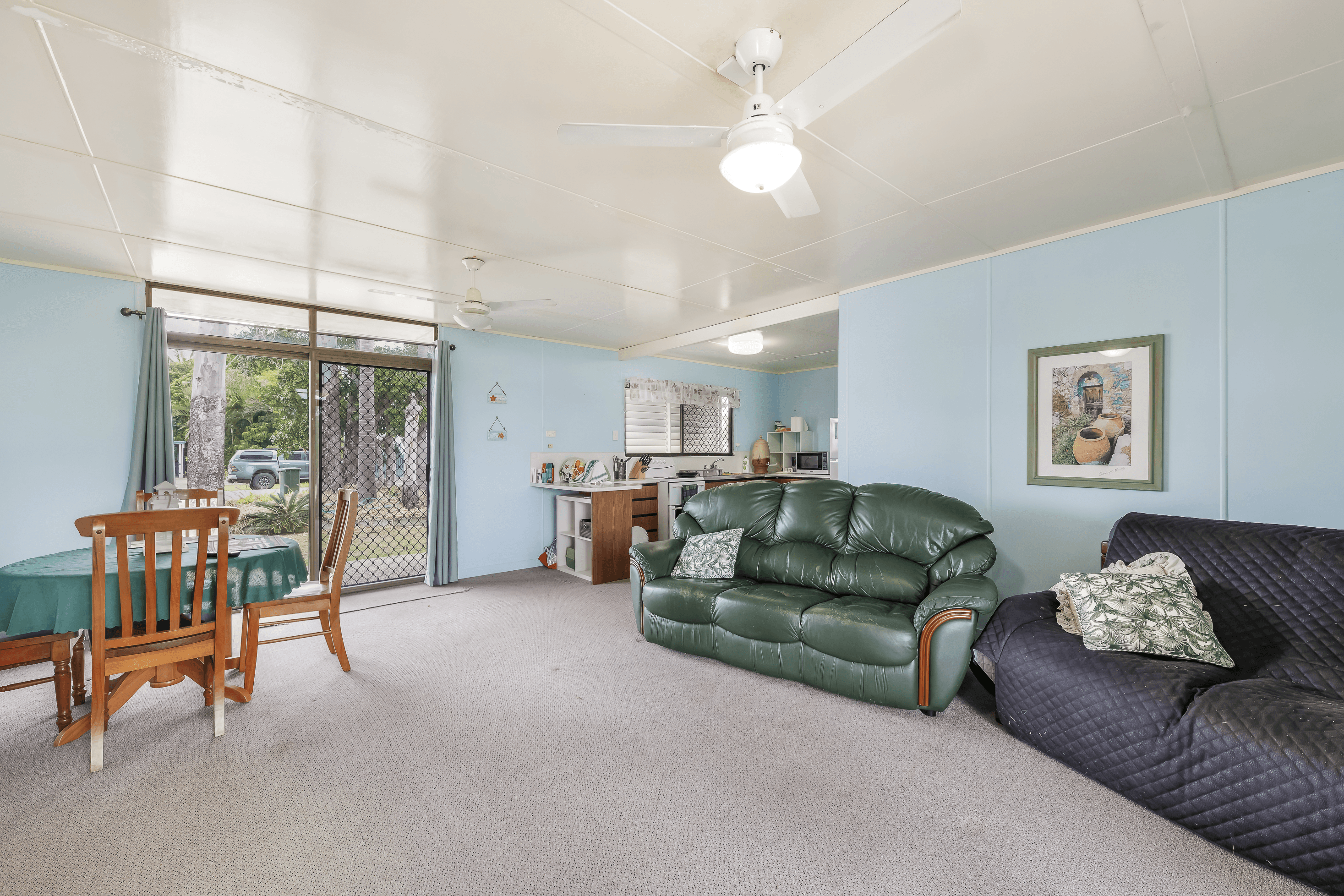 5 Kindt St, Moore Park Beach, QLD 4670