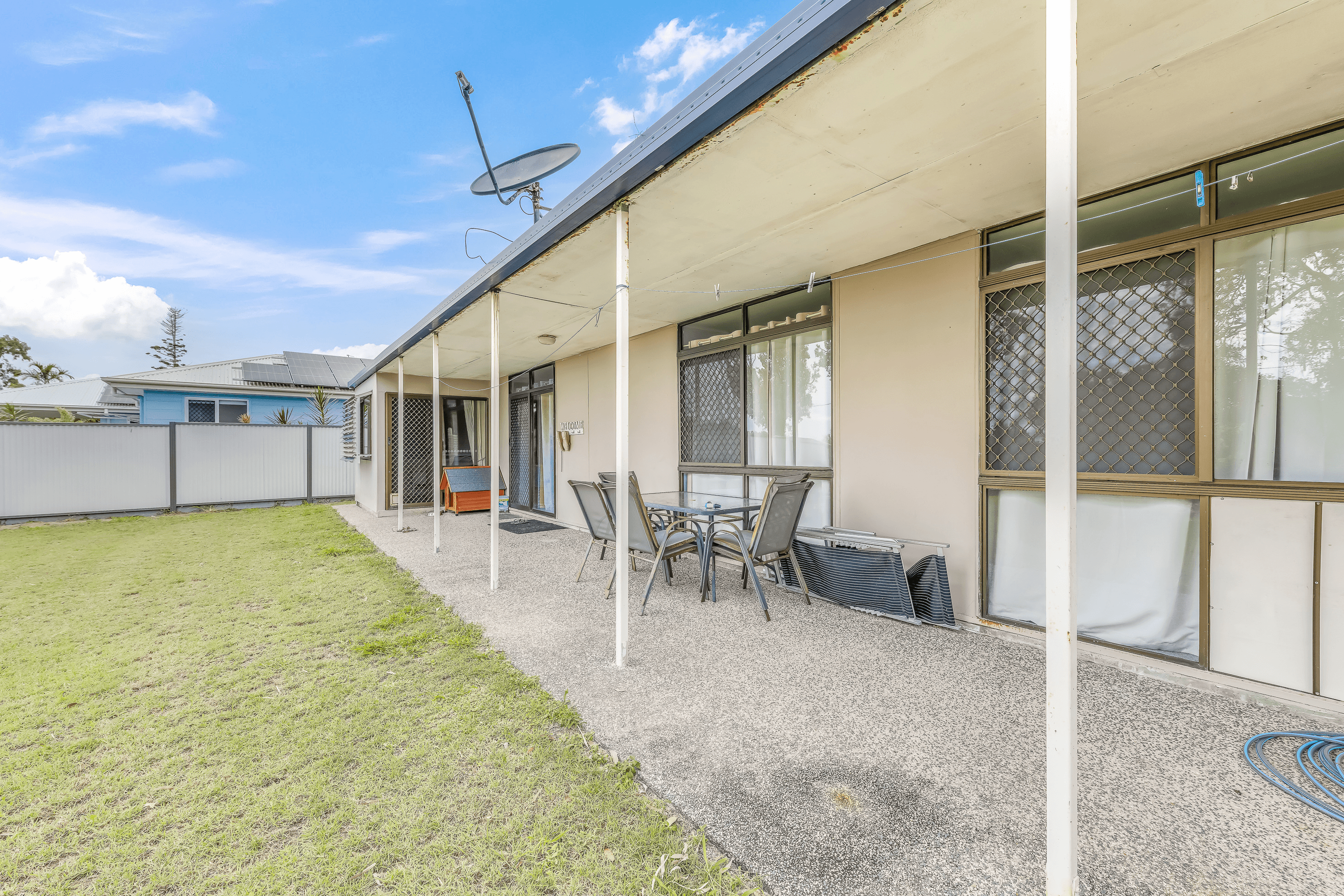 5 Kindt St, Moore Park Beach, QLD 4670