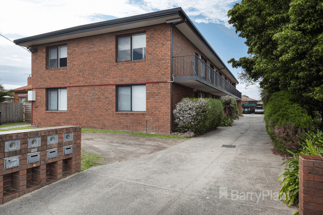 2/7 James Street, Dandenong, VIC 3175